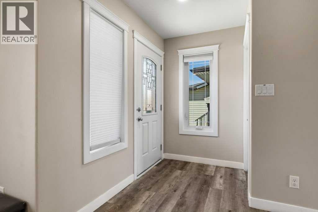 87 Almond Crescent — photo 3