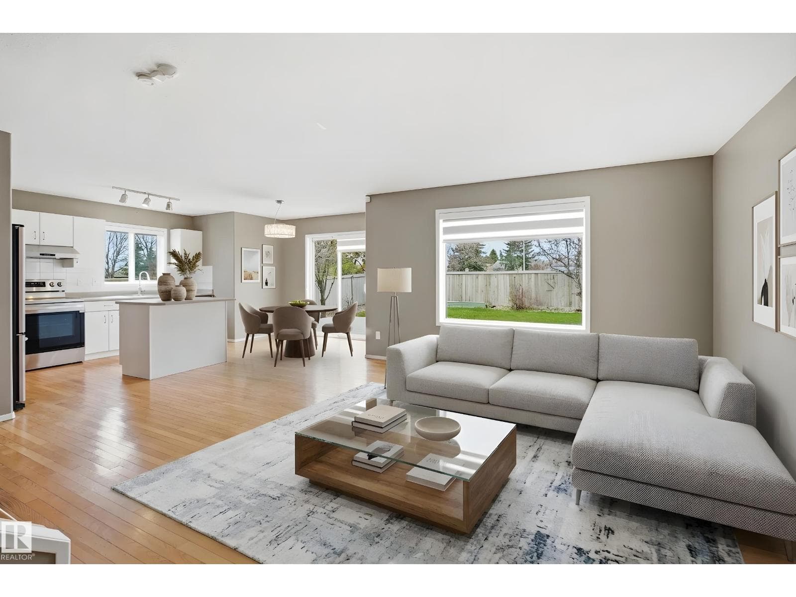 2610 33A Street NW — photo 3