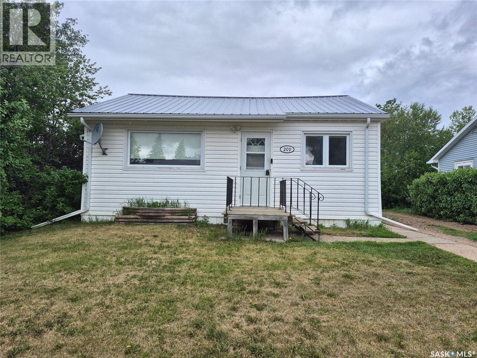 209 Prairie STREET