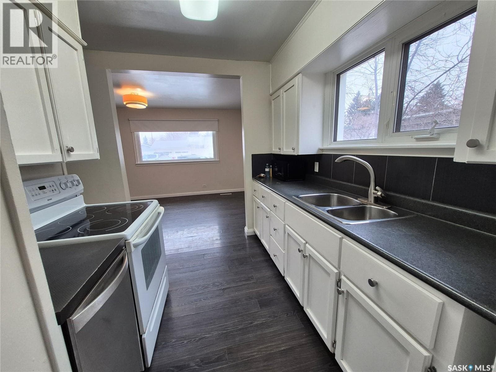 209 Prairie STREET — photo 5