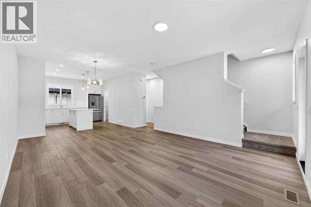 10 Hotchkiss Parade SE