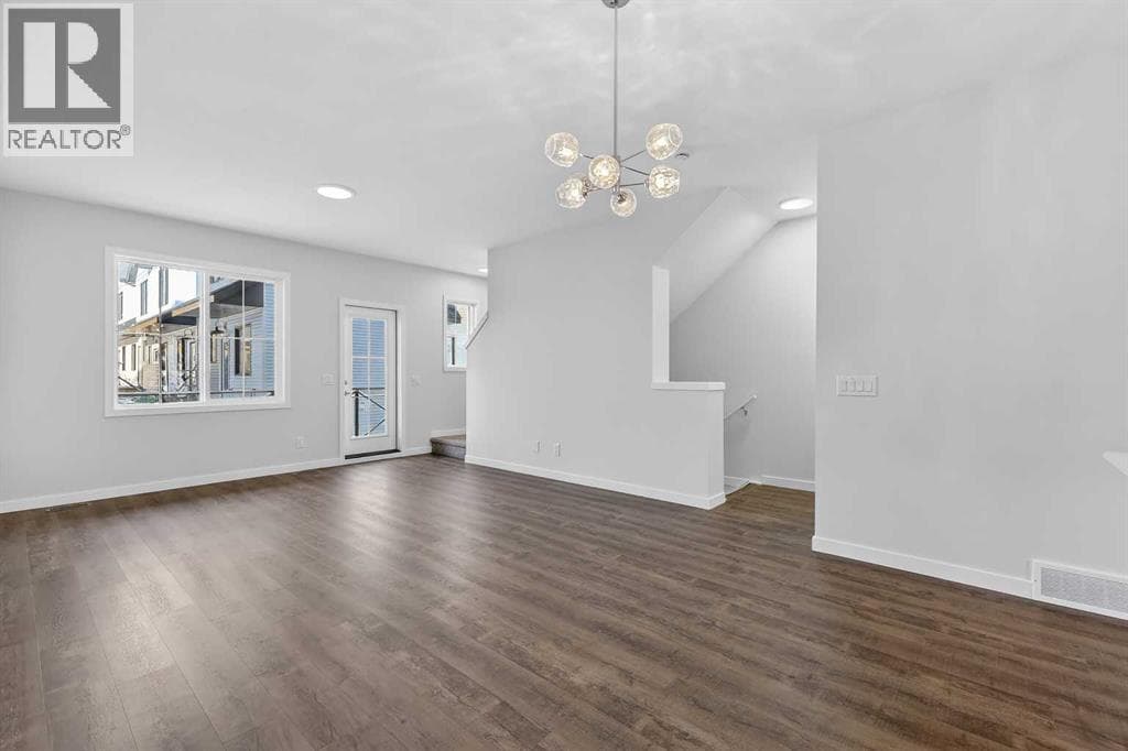 172 Hotchkiss Common SE — photo 4