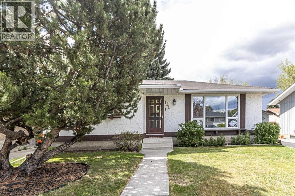 111 Lynnview Way SE — photo 2