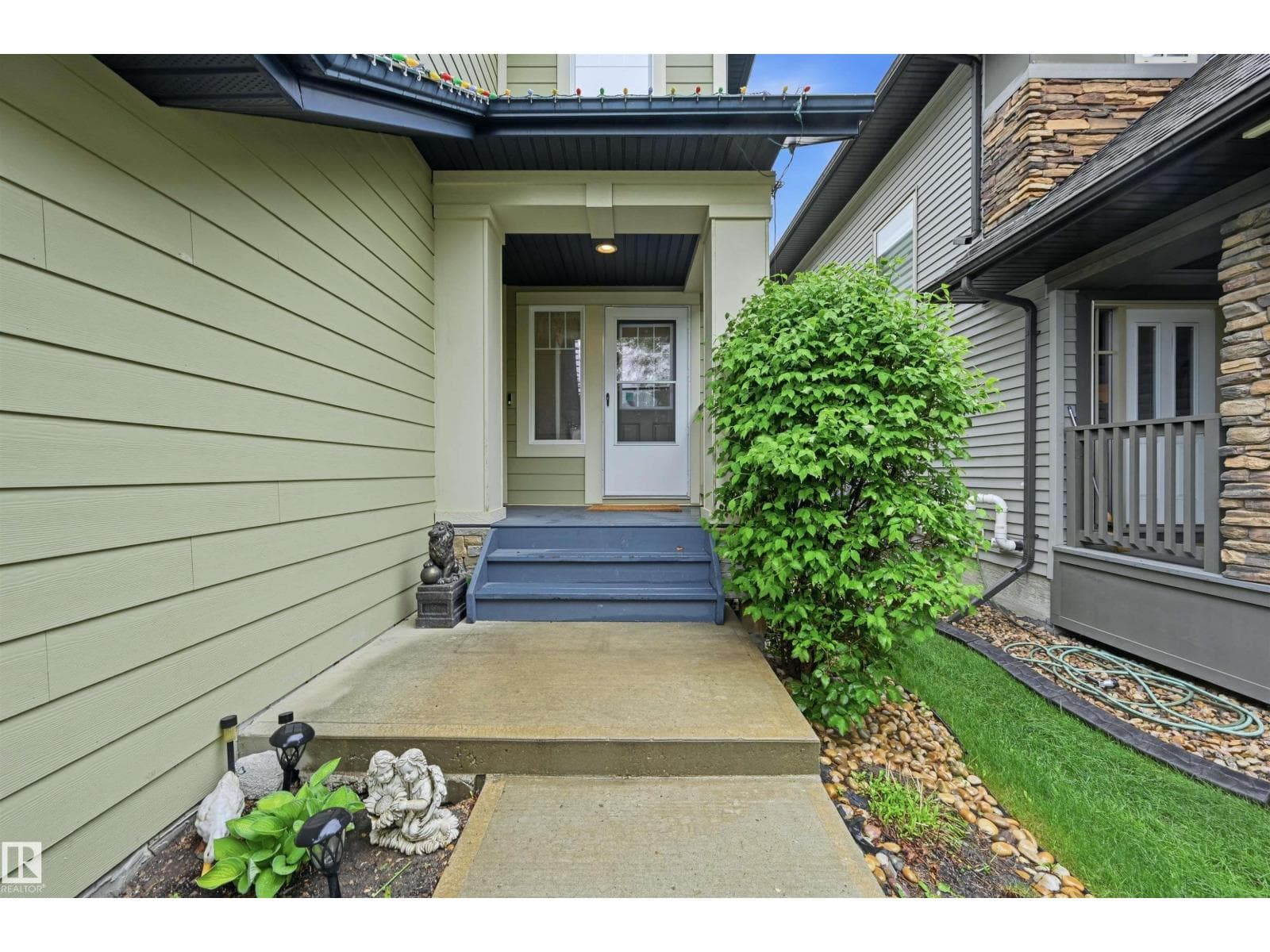 478 AINSLIE CR SW — photo 2