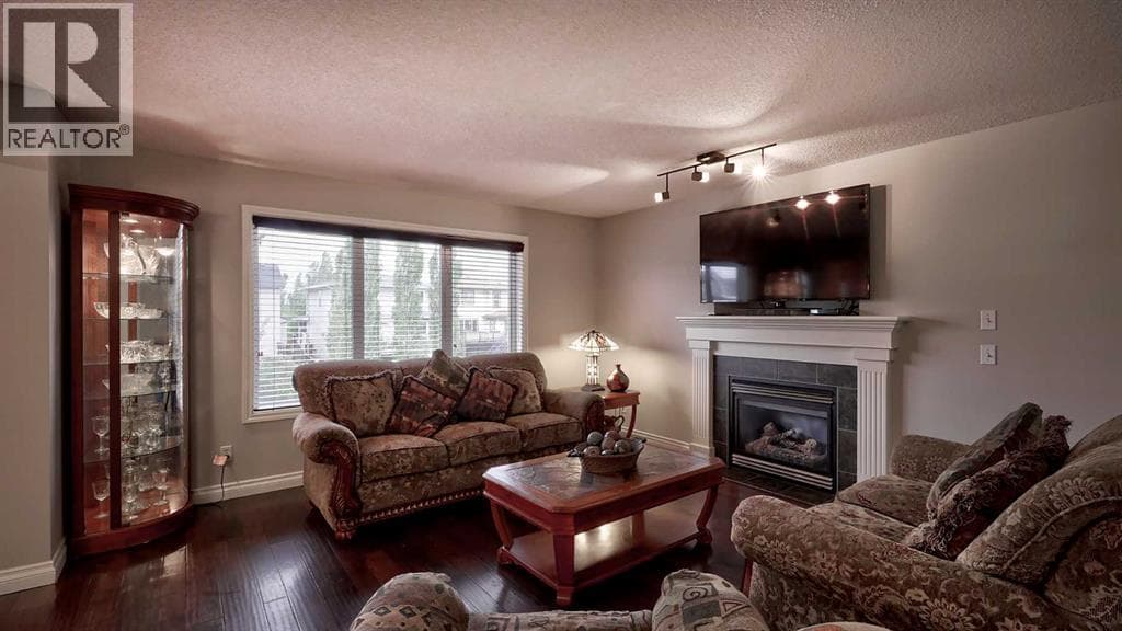 4 bed 4 bath single family at 327 Sagewood Place SW — $669,900 — photo 7