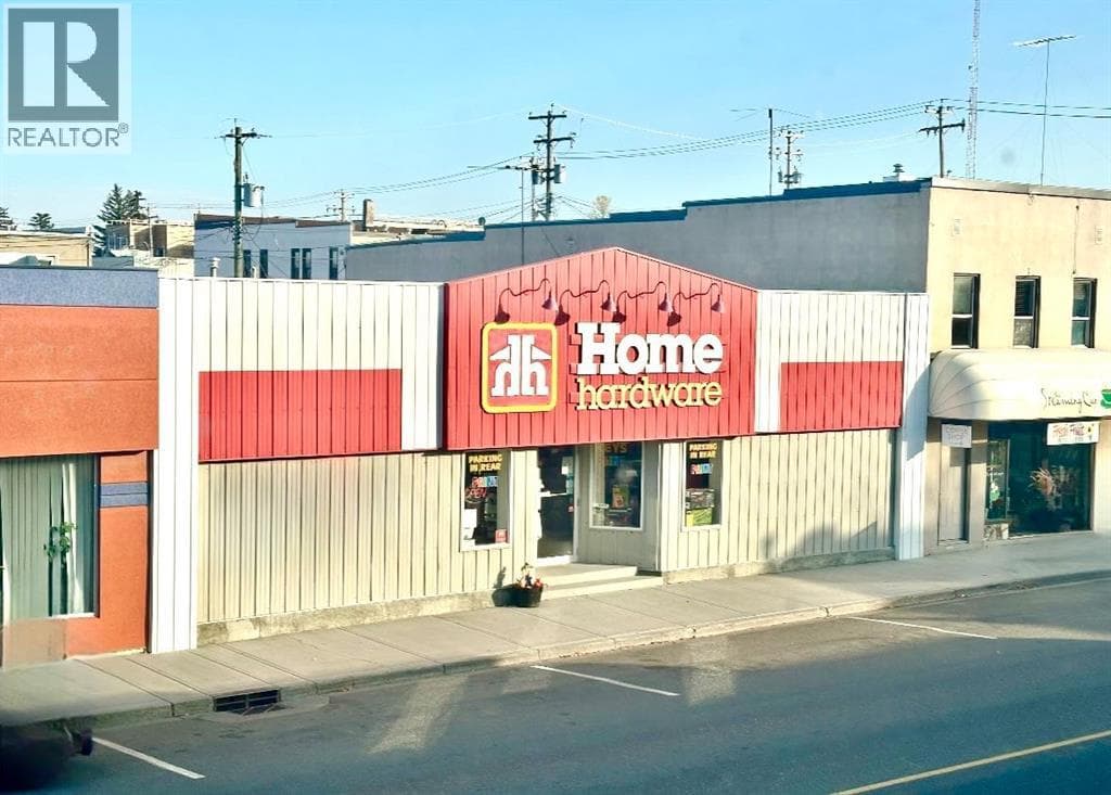 124 2 Street W