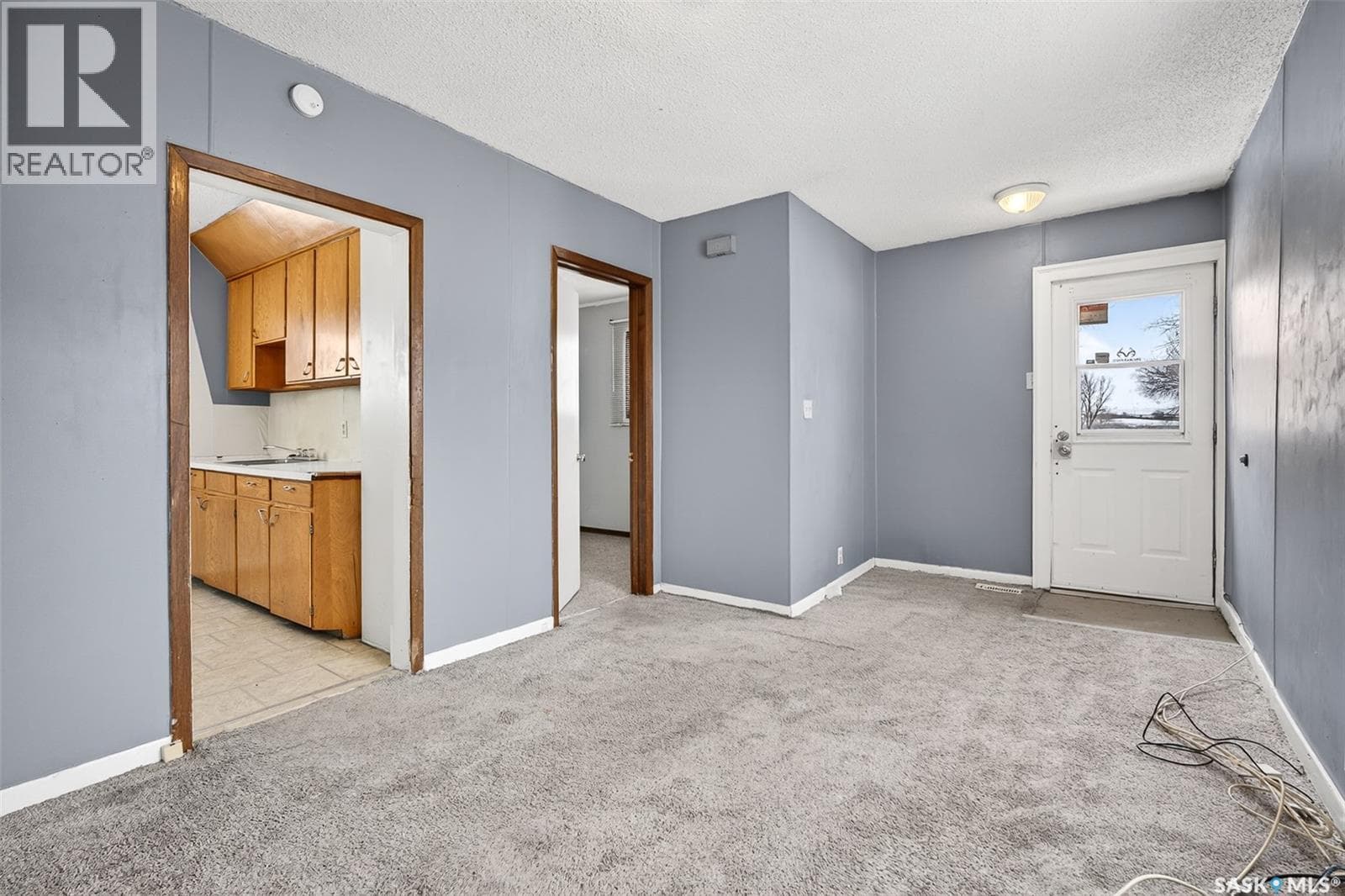 1042 Fairford STREET E — photo 5
