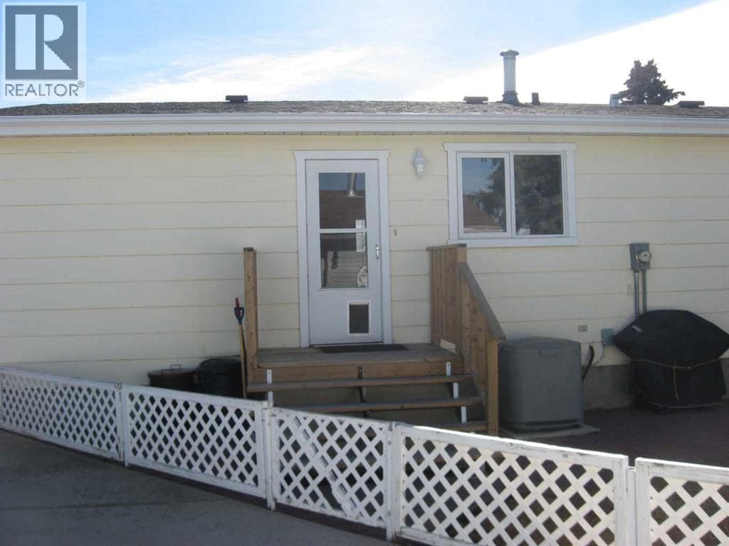 6 westrose Avenue W — photo 4