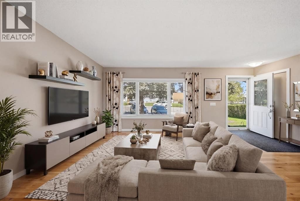156 Templeview Place NE — photo 4