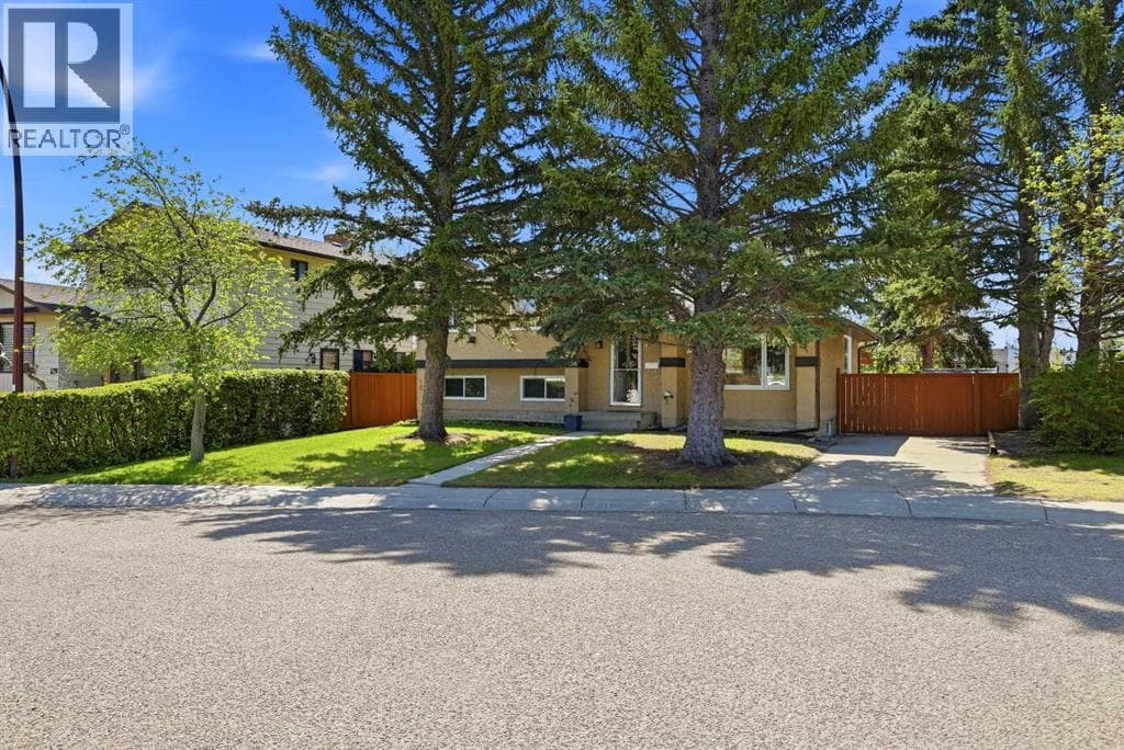 156 Templeview Place NE