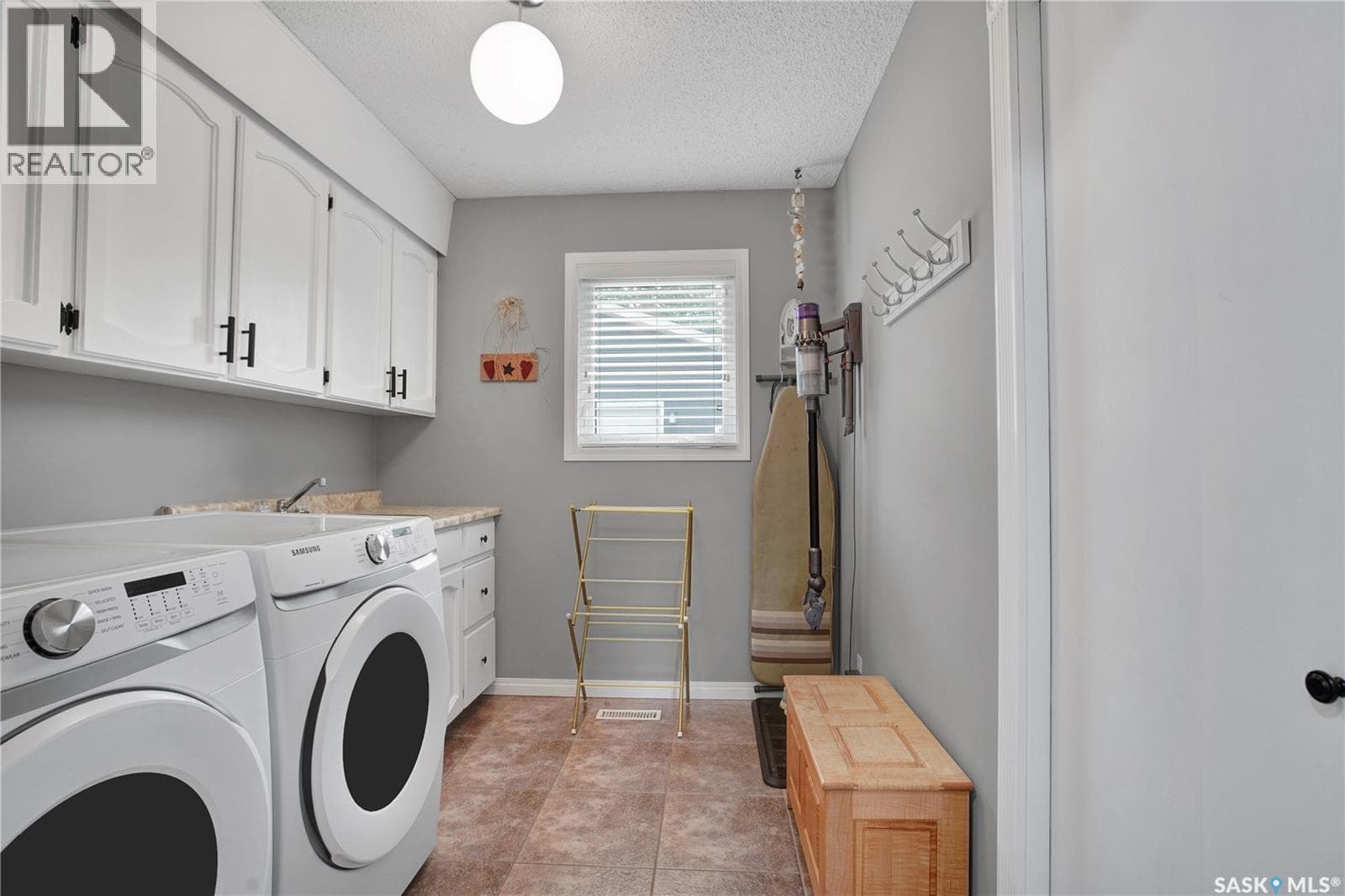 231 Roborecki CRESCENT — photo 4