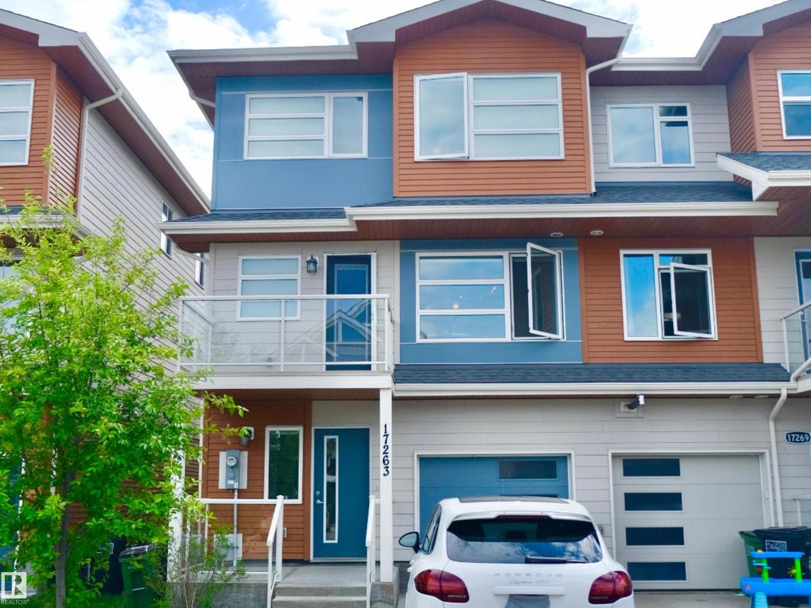 17263 9 AV SW SW — photo 2