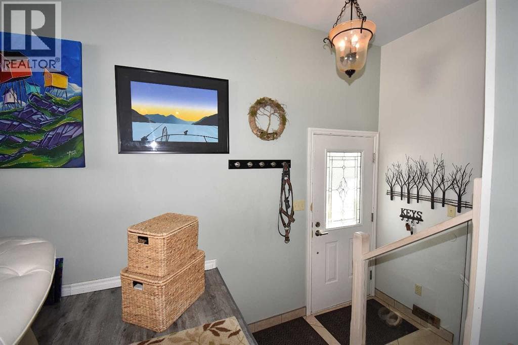 103B Laurel Square — photo 3