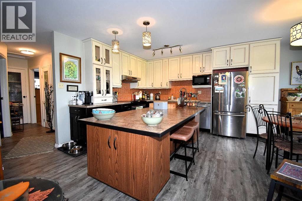 103B Laurel Square — photo 4