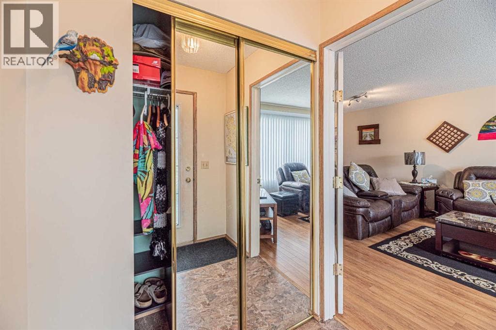 259 Carmel Close NE — photo 5