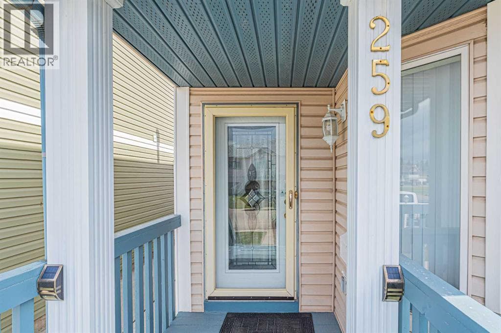 259 Carmel Close NE — photo 4