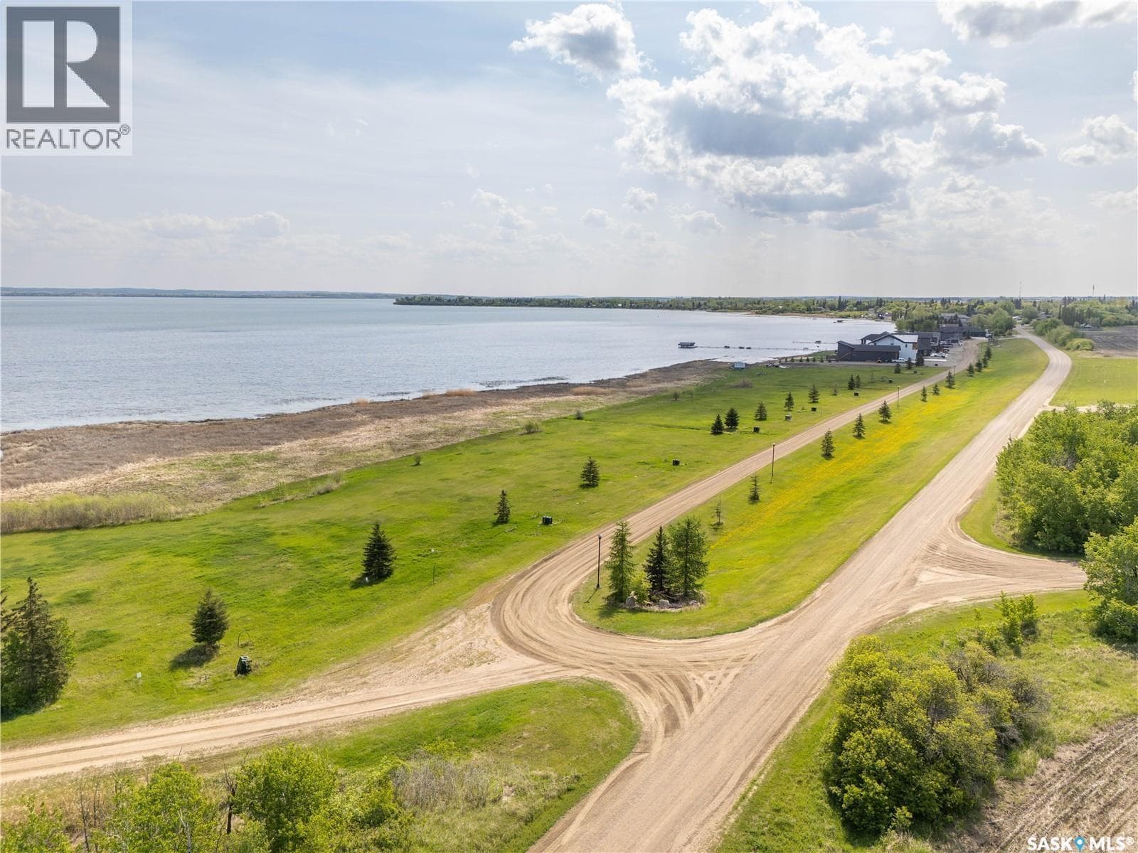 710 Lakeshore DRIVE