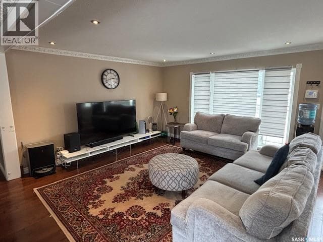 154 Shevchenko CRESCENT — photo 2