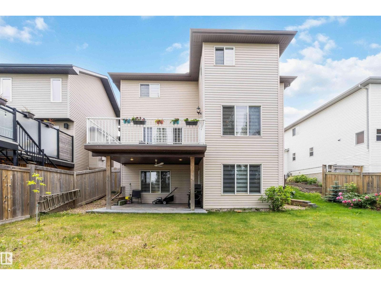 6116 53 AV — photo 3