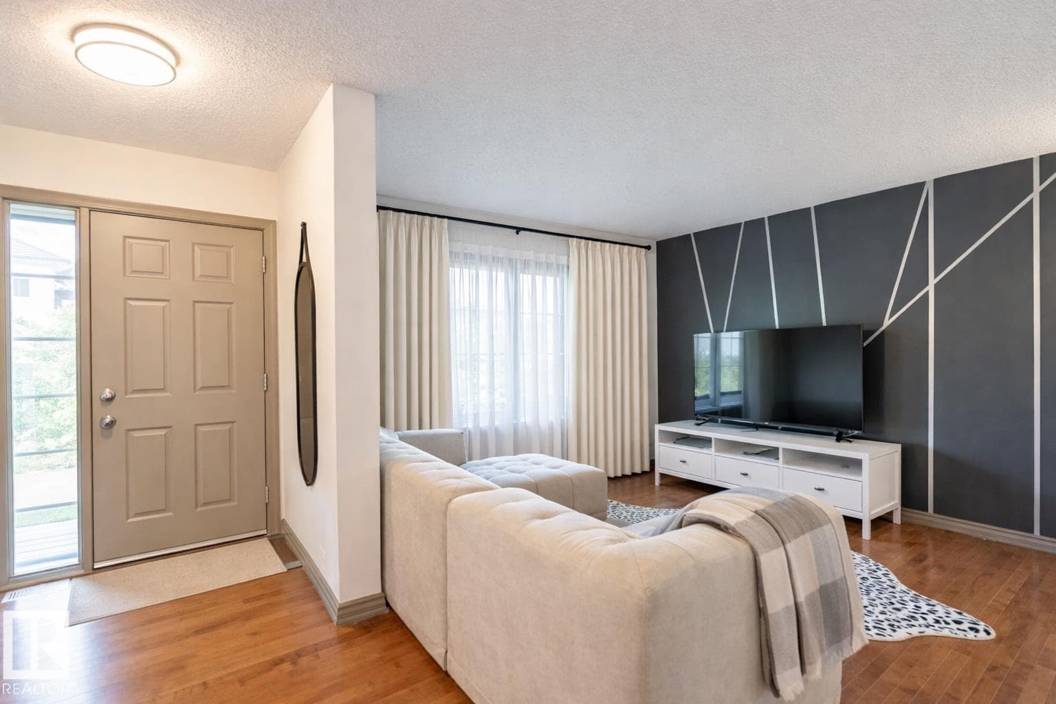 60 KEYSTONE CR — photo 3