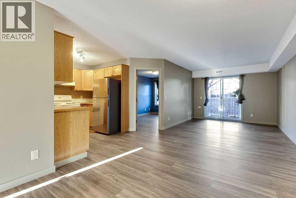 423, 103 Strathaven Drive — photo 5