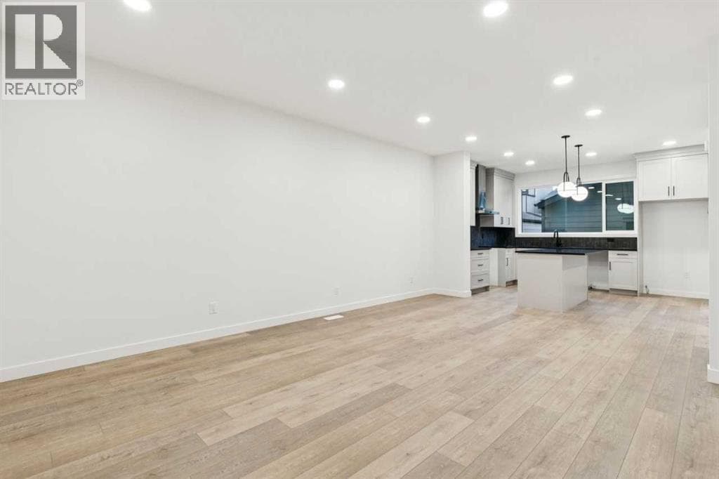 15085 37 Street SW — photo 5