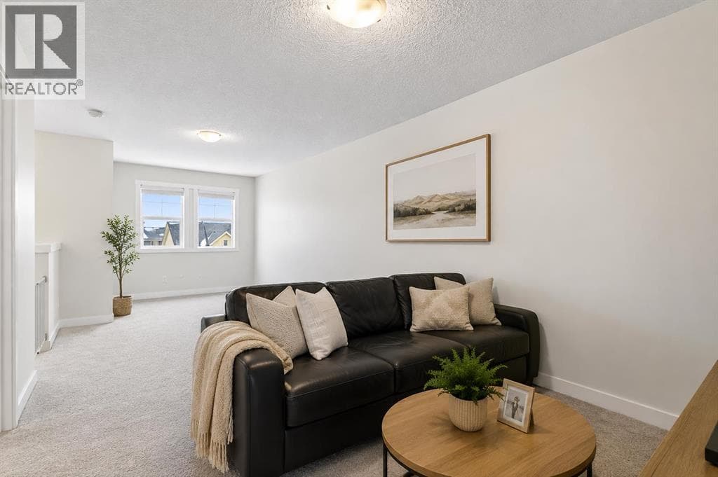 401 South Point Glen SW — photo 4