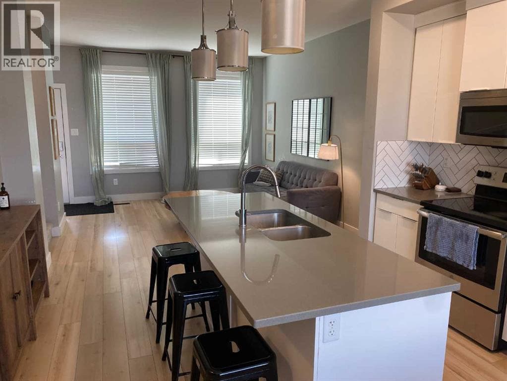 959 Miners Boulevard W — photo 4