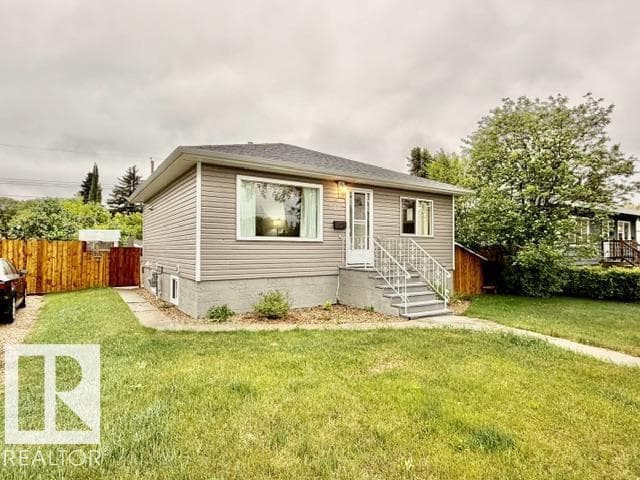 5611 51 AV — photo 3
