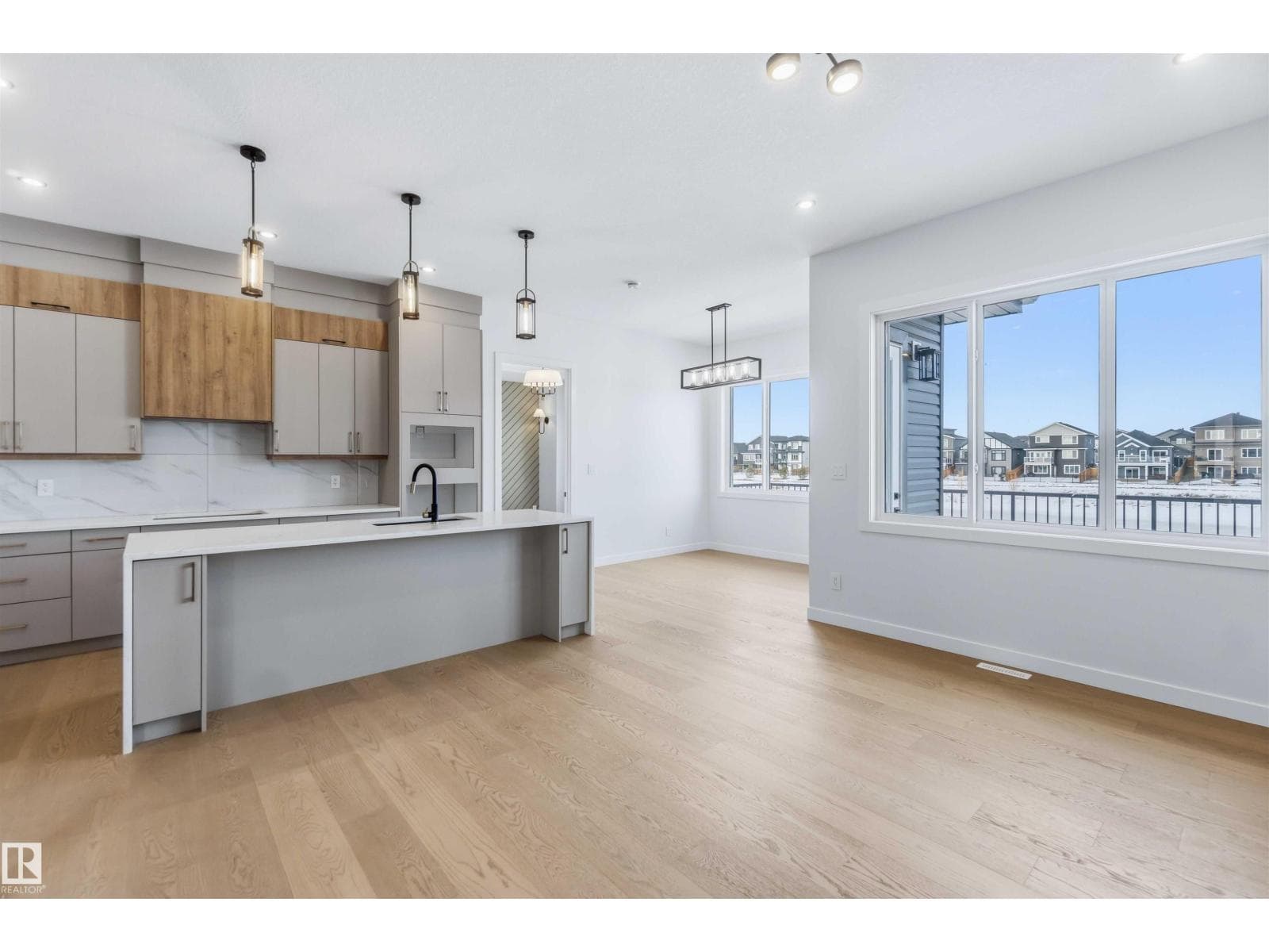 72 ELDRIDGE PT — photo 4