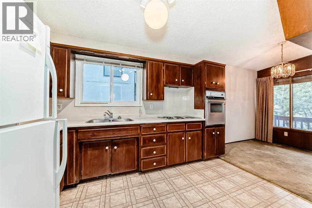 2224A 34 Street SW — photo 5