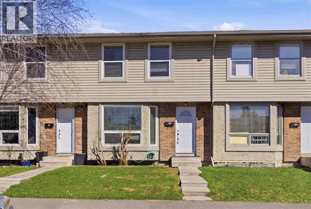 60, 123 Queensland Drive SE — photo 4