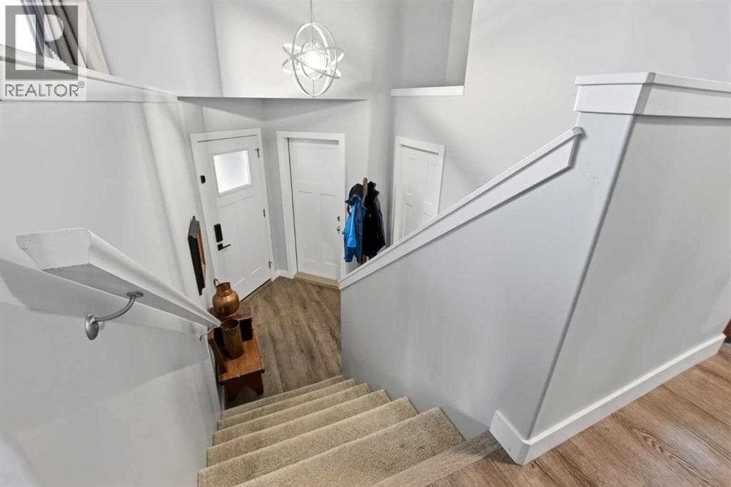 4431 53 Street — photo 2
