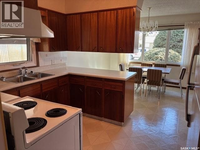 210 Alexander AVENUE — photo 5