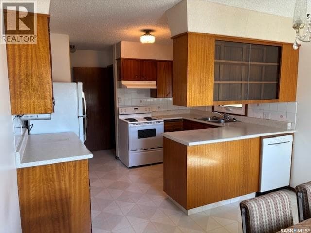 210 Alexander AVENUE — photo 2