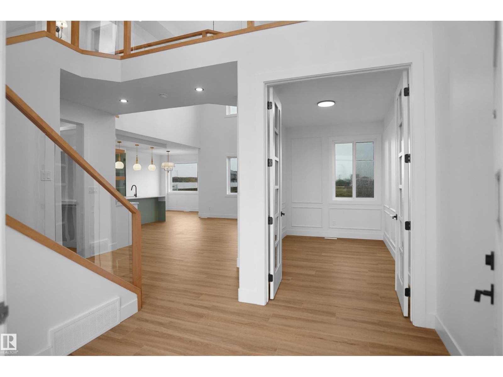 142 EDGEWATER CI — photo 5