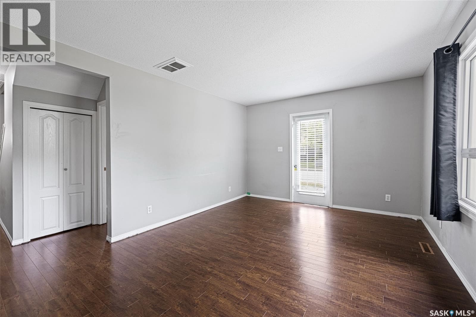 33 Merritt CRESCENT — photo 3