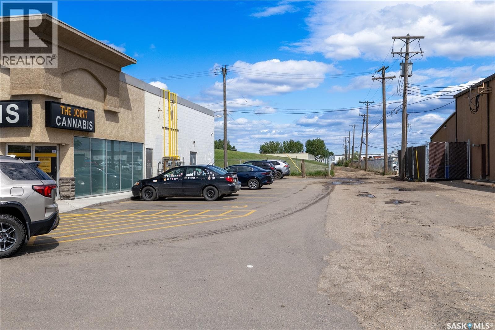 50 622 Circle DRIVE E — photo 3