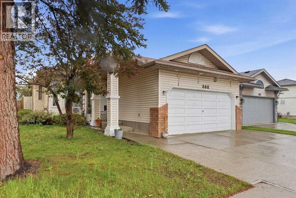 866 Applewood Drive SE — photo 2