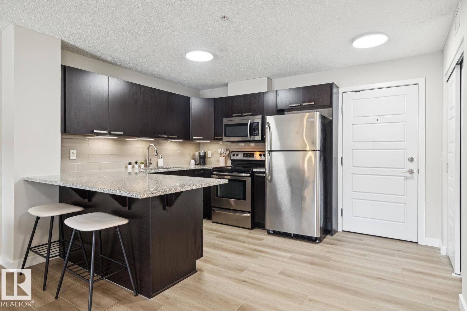 #206 14808 125 ST NW NW — photo 5