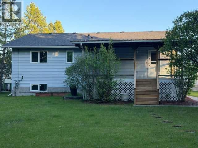 5226 18 Avenue — photo 2