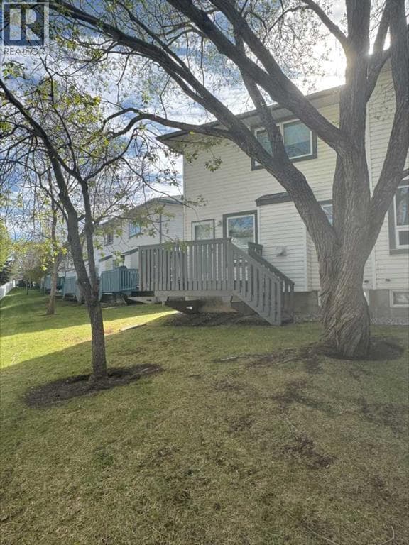 402 Citadel Heights NW — photo 2