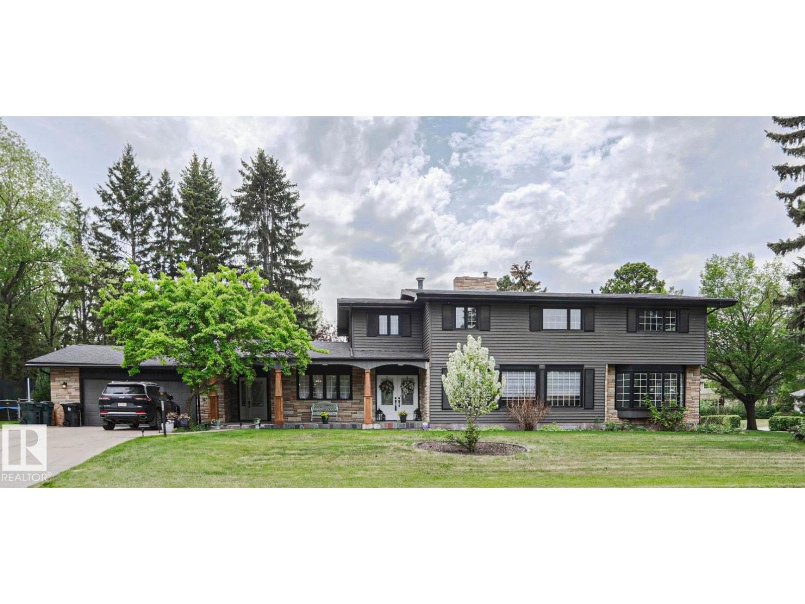 516 MCLEOD AV