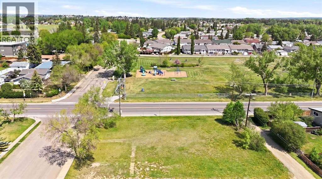 5253 49 Street — photo 5