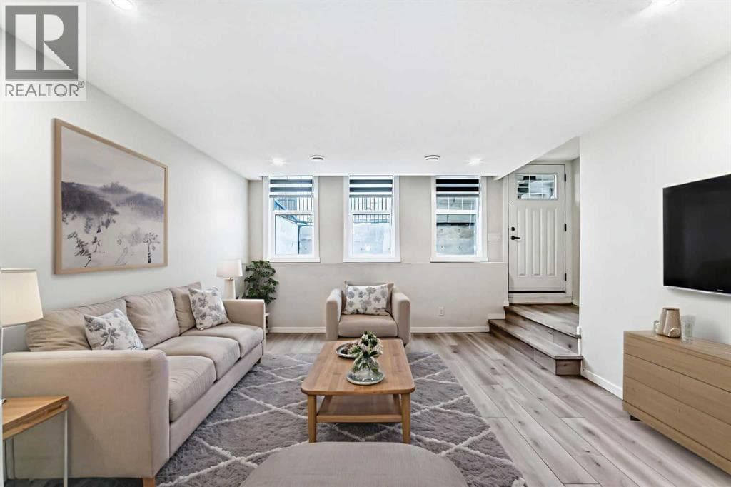152 Cranbrook Square SE — photo 4