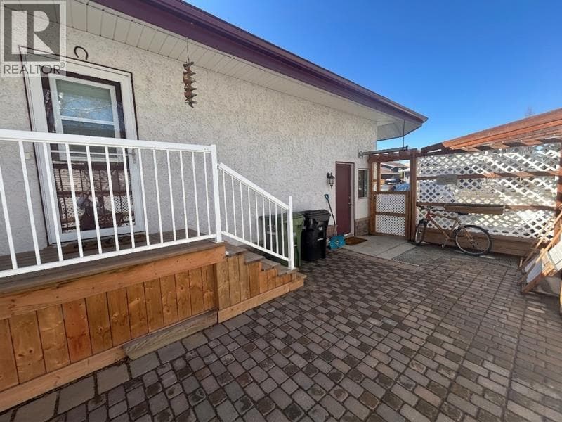 6210 53 Avenue — photo 3