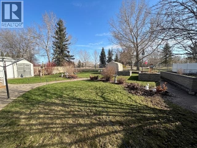 6210 53 Avenue — photo 4