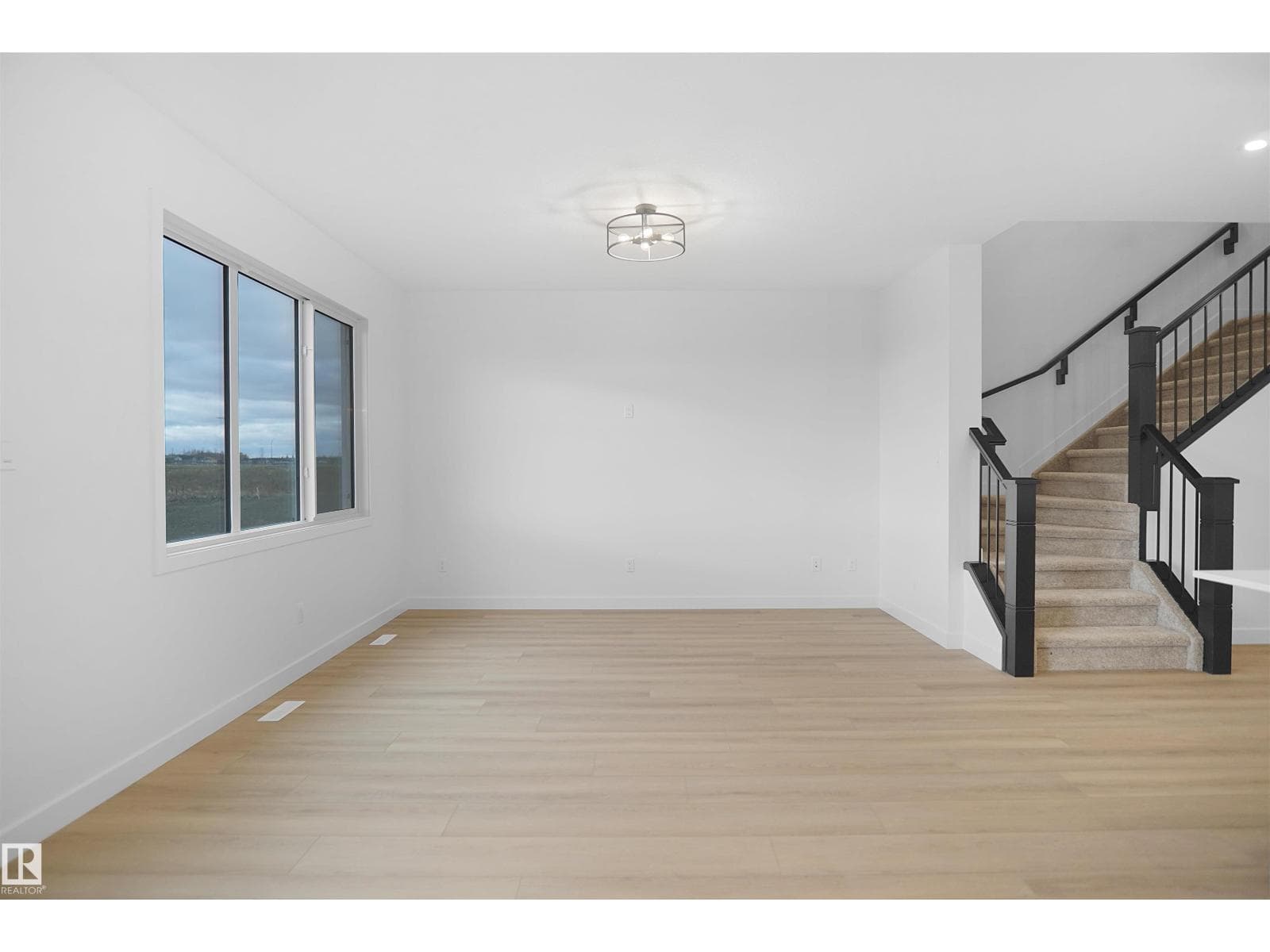 2258 194A ST NW — photo 4