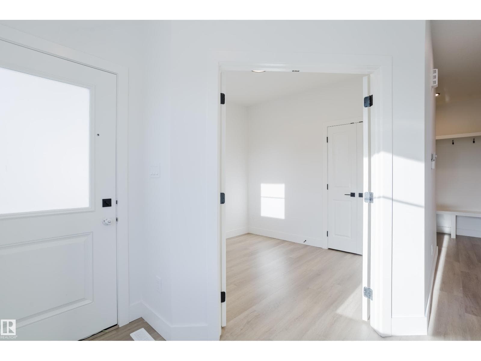 52 MEADOWGROVE LD — photo 3