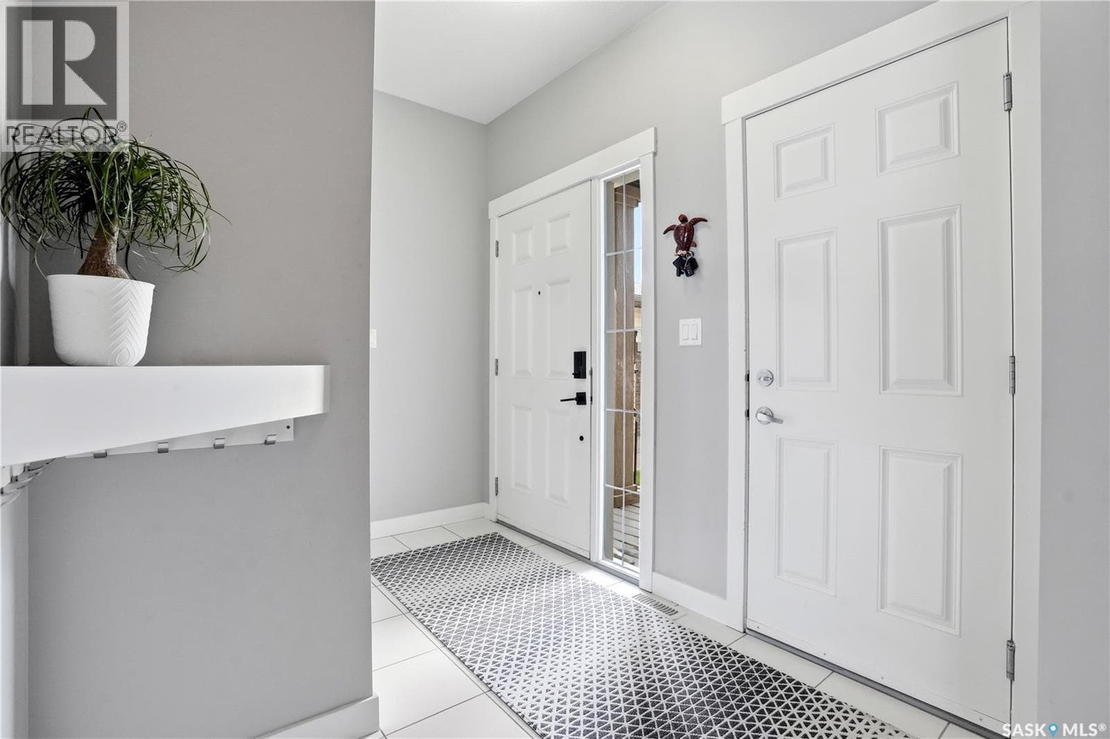 2841 ELGAARD DRIVE — photo 3